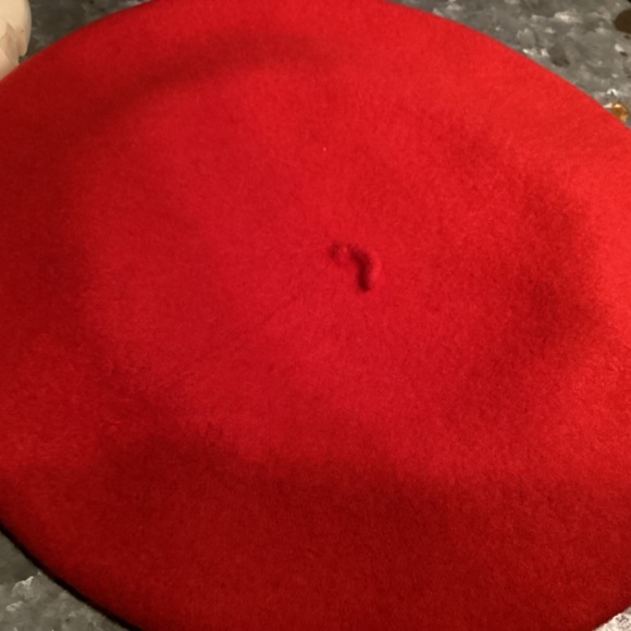 Vintage Red KANGOL HAT MADE IN ENGLAND. ❤️❤️❤️❤️ - Picture 2 of 5